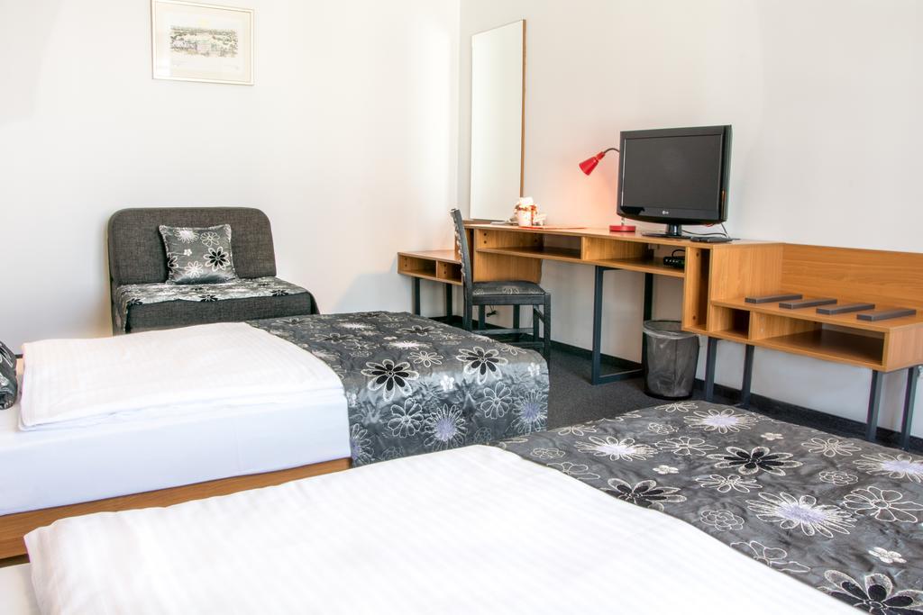Hotel Delminivm Zagreb Buitenkant foto