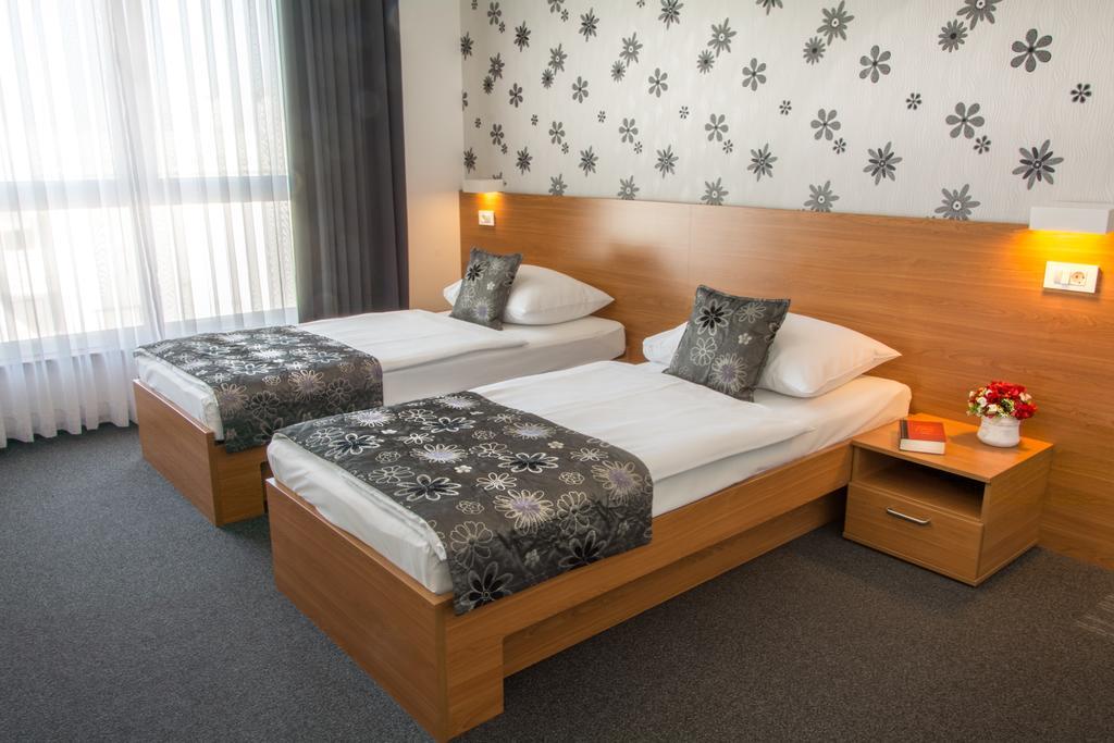 Hotel Delminivm Zagreb Buitenkant foto