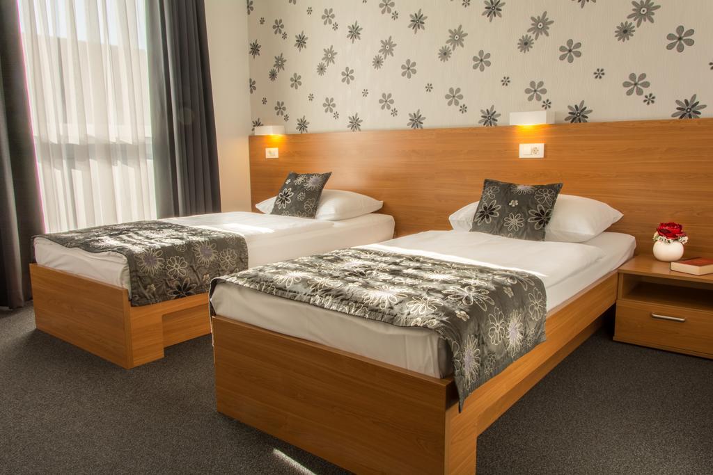 Hotel Delminivm Zagreb Buitenkant foto